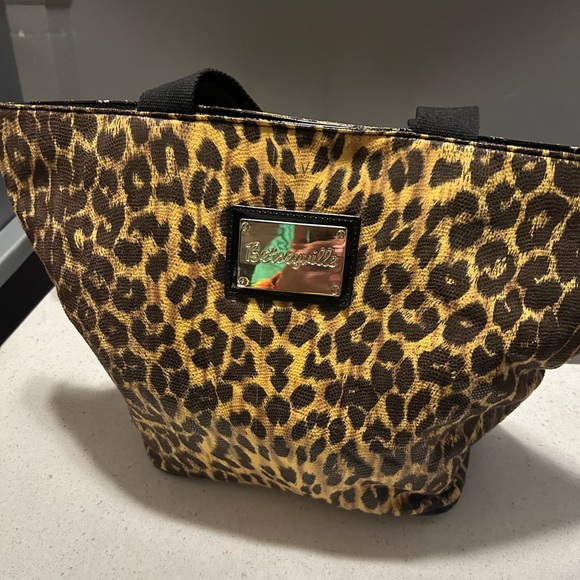 Betsey Johnson Handbags - Betsey Johnson Leopard Print Tote